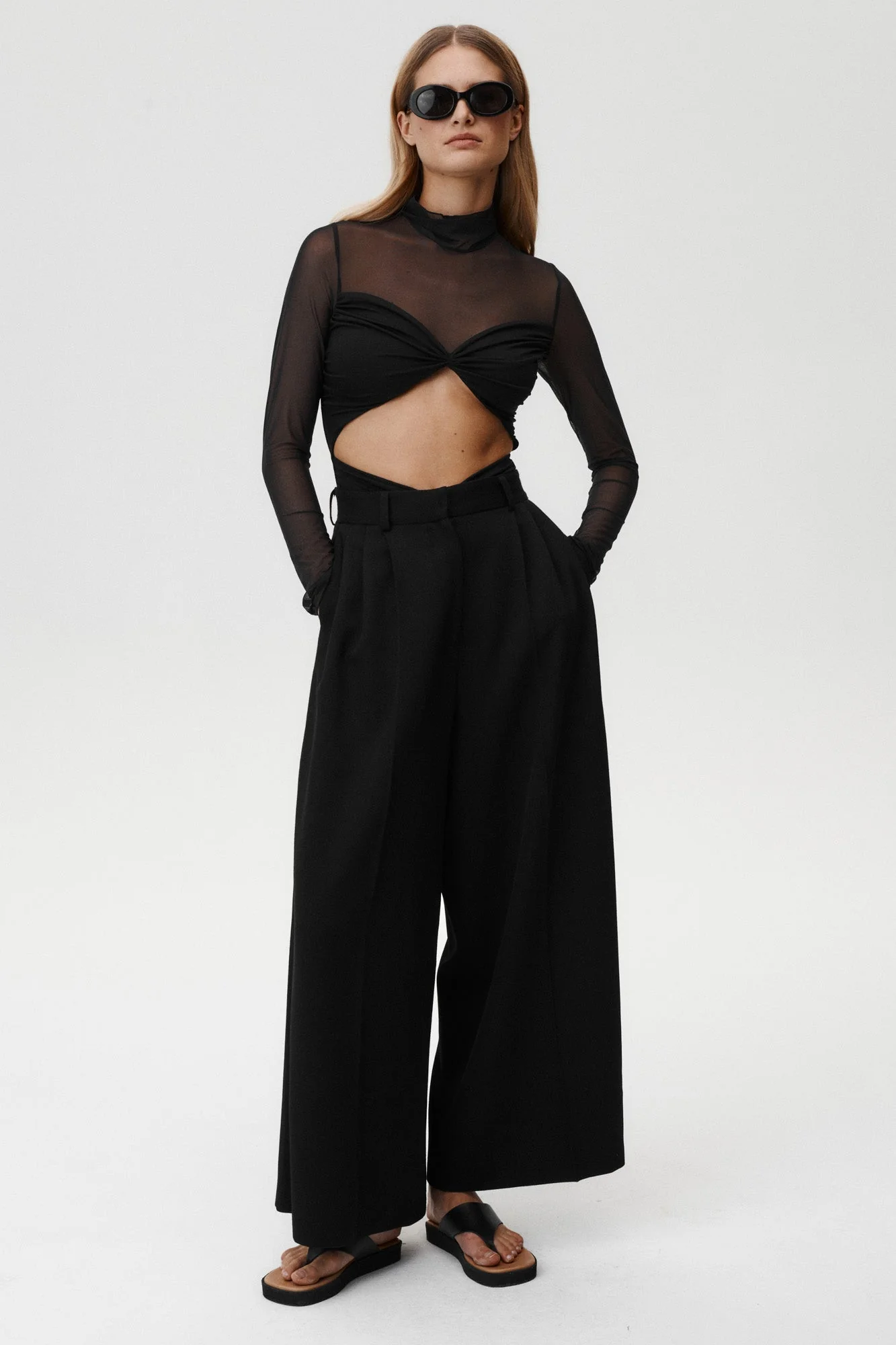 Body Ivy Czarne - Image 4