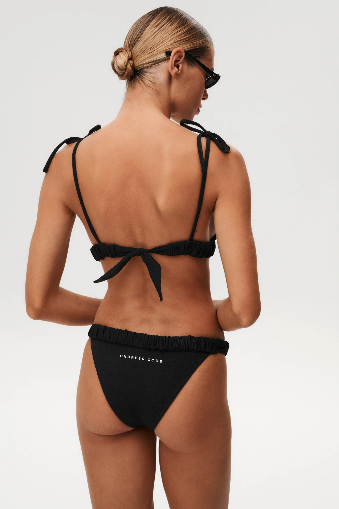 Góra od bikini Before Sunrise Czarna - Image 6