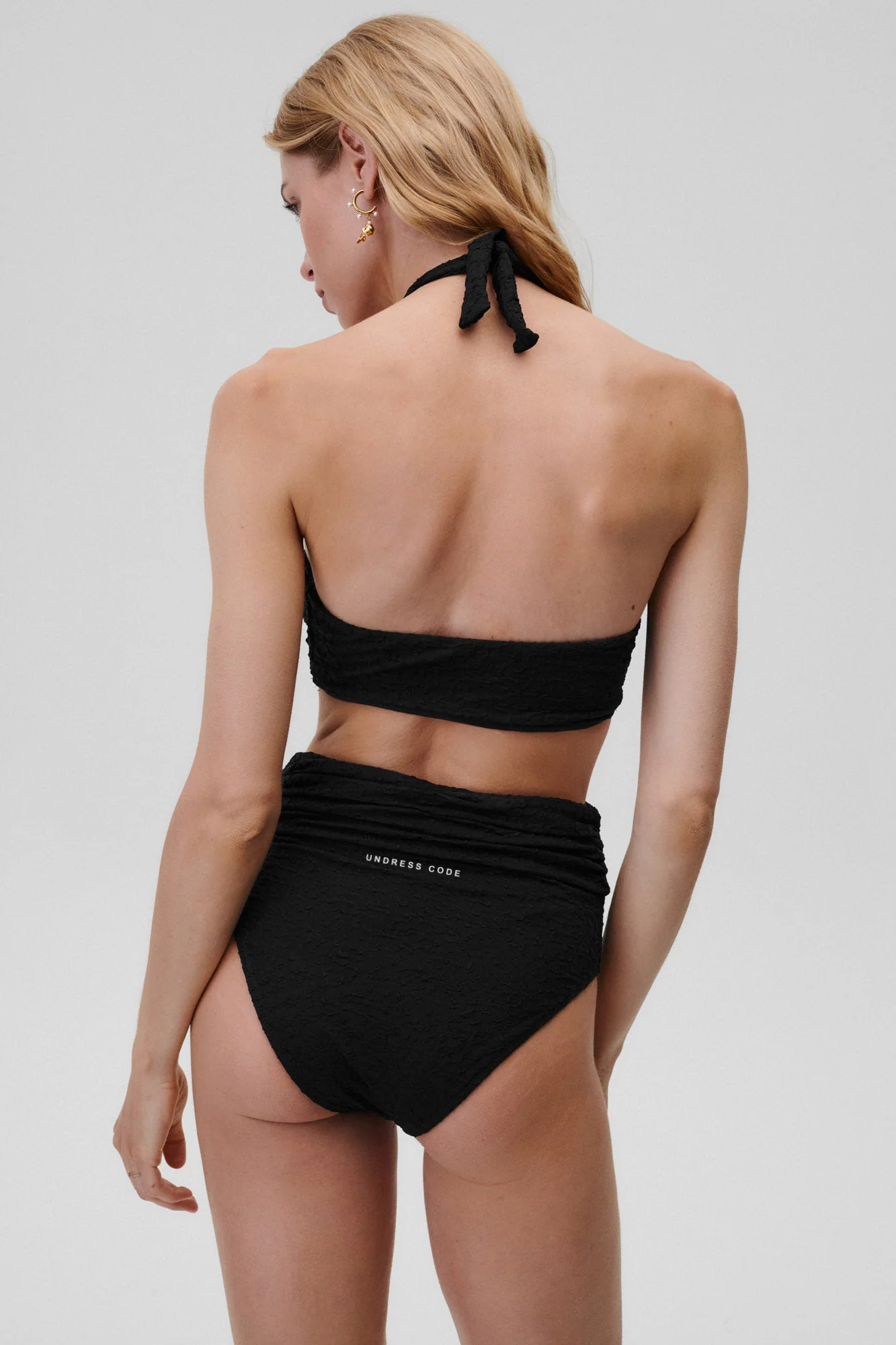 Góra od bikini Golden Hour Czarna - Image 5