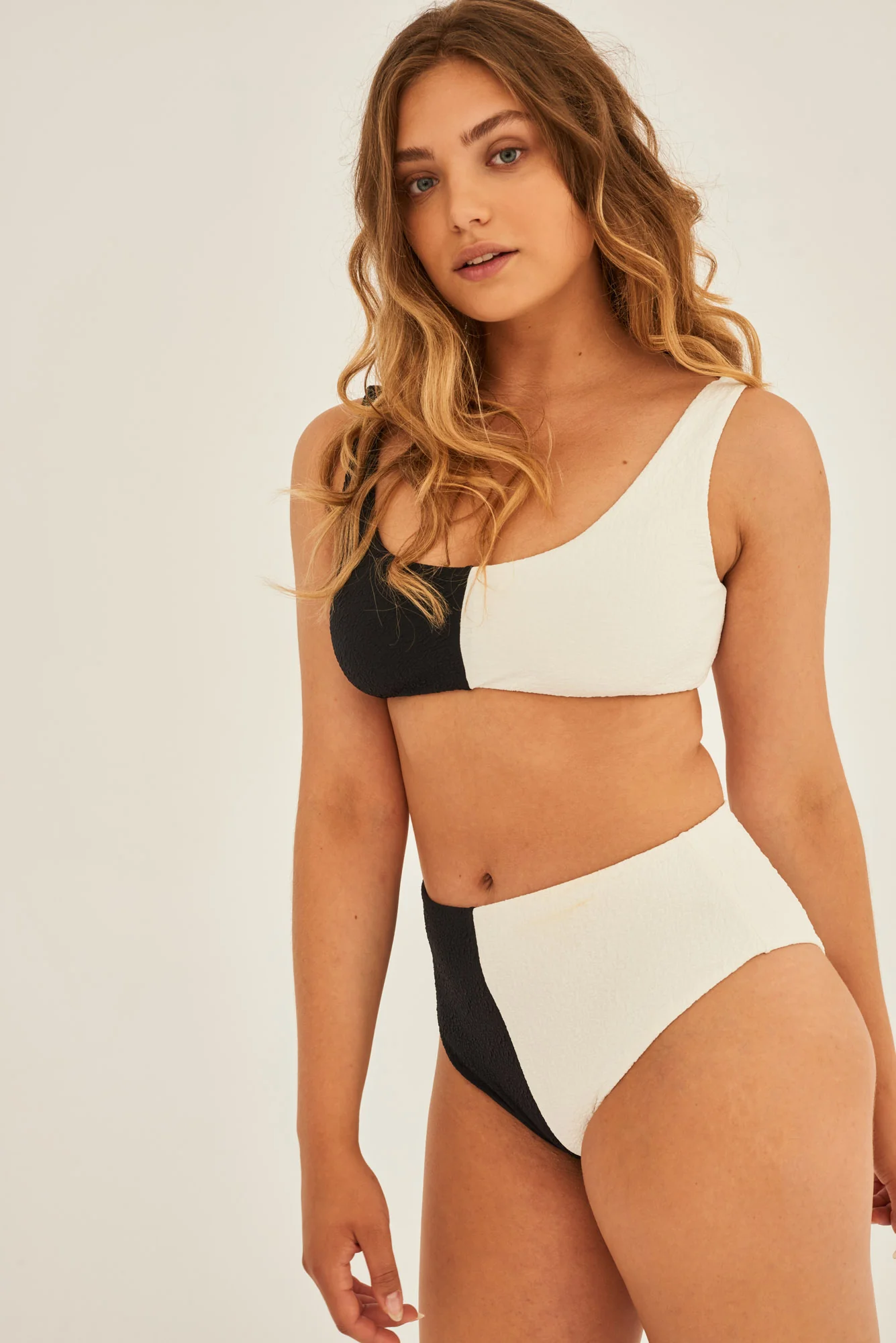 Góra od bikini She's A Hurricane - Image 4