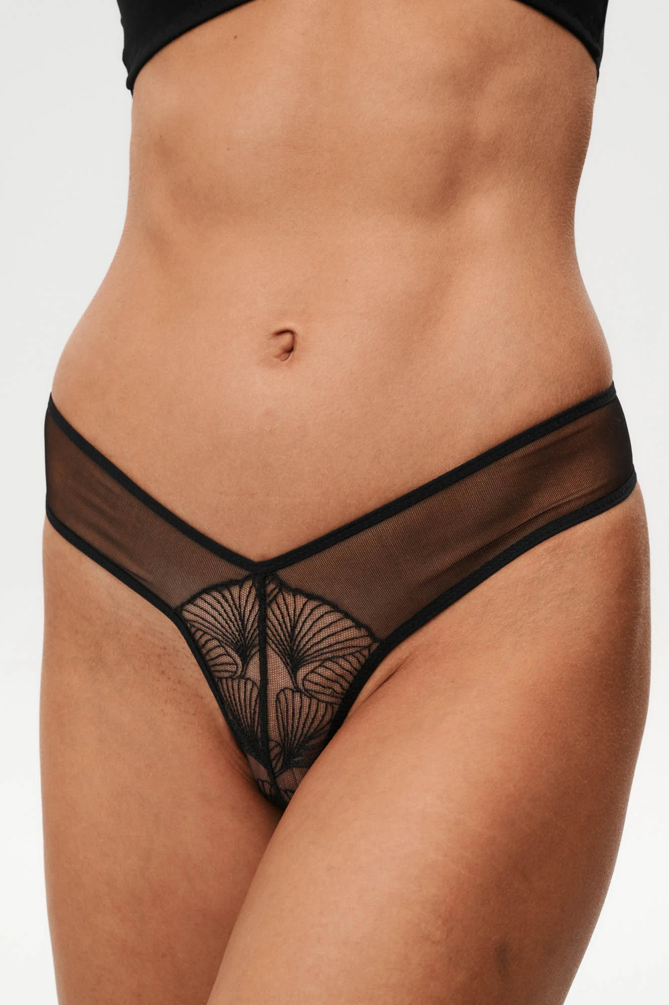Stringi Te Amo Czarne - Image 3