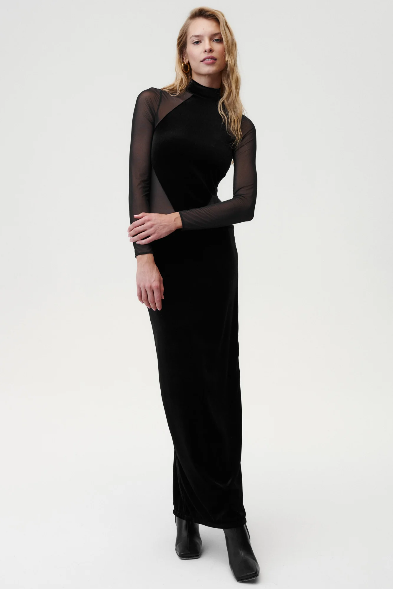 Sukienka Stargirl Czarna - Image 4